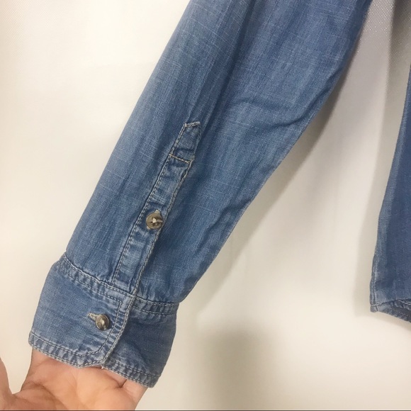 Staring at Stars Chambray ahirt - Picture 4 of 7